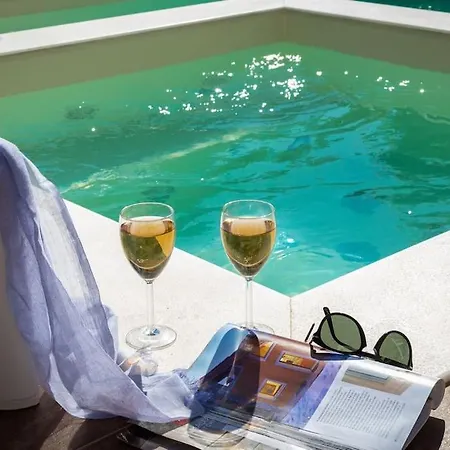 Modern With Heated Pool And Sauna *