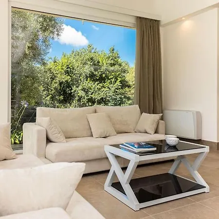 Modern With Heated Pool And Sauna וילה מרסאלה
