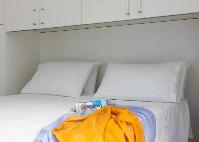 Modern With Heated Pool And Sauna 别墅 *